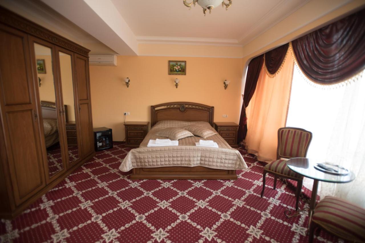 Altin Palace Comrat Exterior photo